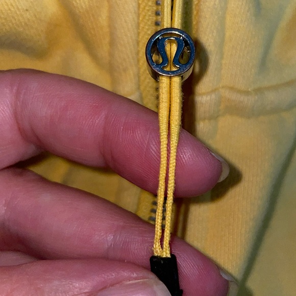Vintage Lululemon Scuba Hoodie in burning yellow - Picture 12 of 15